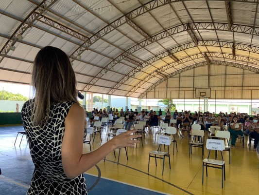 Secretaria Municipal de Educação realiza palestra sobre previdência aos servidores da Rede Municipal de Ensino